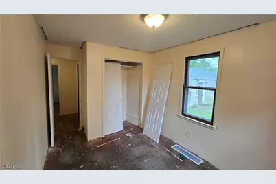 146 Hermann Street, Barberton, OH 44203 - Photo 23