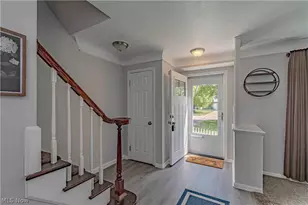 4933 Fairlawn Rd, Lyndhurst, OH 44124 - Photo 3
