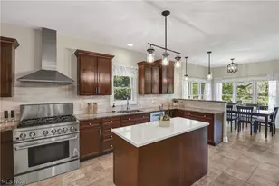 9000 Crooked Creek Ln, Grandview Heights, OH 44147 - Photo 17