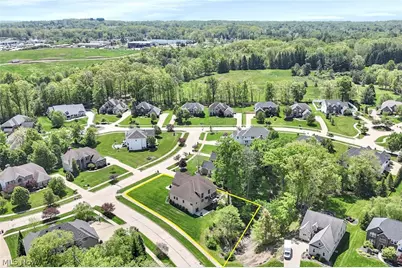 9000 Crooked Creek Lane, Grandview Heights, OH 44147 - Photo 43