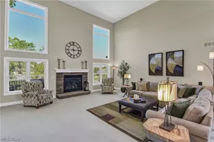 9000 Crooked Creek Ln, Grandview Heights, OH 44147 - Photo 3