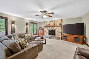 607 Highwood Dr, Cuyahoga Falls, OH 44223 - Photo 5