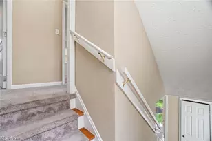 350 E 210th St, Euclid, OH 44123 - Photo 15