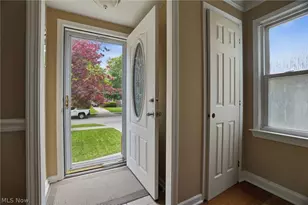 350 E 210th St, Euclid, OH 44123 - Photo 3