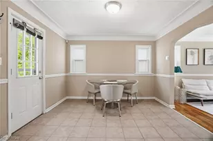 350 E 210th St, Euclid, OH 44123 - Photo 9