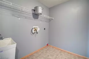3900 Edinburgh Dr, Medina, OH 44256 - Photo 9