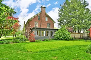 322 Genesee Ave NE, Warren, OH 44483 - Photo 5