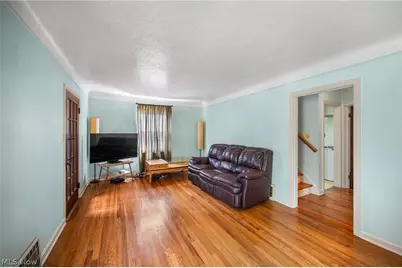 21570 Priday Avenue, Euclid, OH 44123 - Photo 3