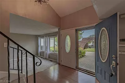 16461 S Red Rock Drive, Strongsville, OH 44136 - Photo 5