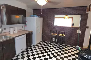 146 N 21st St, Weirton, WV 26062 - Photo 5