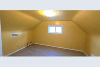 146 N 21st Street, Weirton, WV 26062 - Photo 9