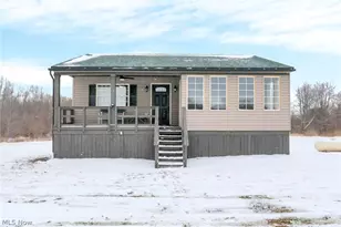 18010 Winterset Ln, Lore City, OH 43755 - Photo 1