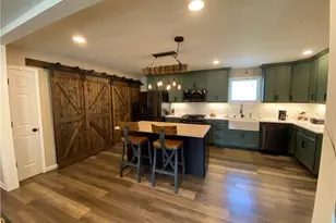 578 Fieldstone Dr, Amherst, OH 44001 - Photo 11