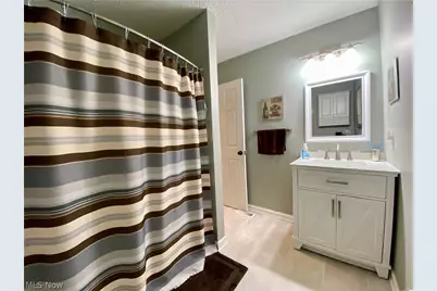 578 Fieldstone Drive, Amherst, OH 44001 - Photo 25
