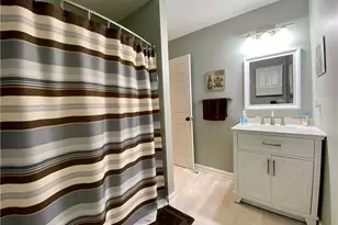 578 Fieldstone Dr, Amherst, OH 44001 - Photo 25