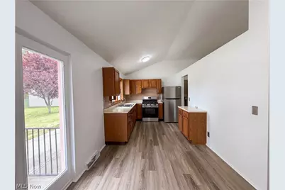 14122 Donald Drive, Brook Park, OH 44142 - Photo 7