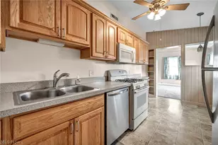 160 Boston Ave, Elyria, OH 44035 - Photo 11