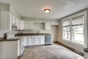 123 7th St NW, Barberton, OH 44203 - Photo 13