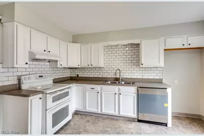 123 7th Street NW, Barberton, OH 44203 - Photo 13