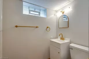 123 7th St NW, Barberton, OH 44203 - Photo 25
