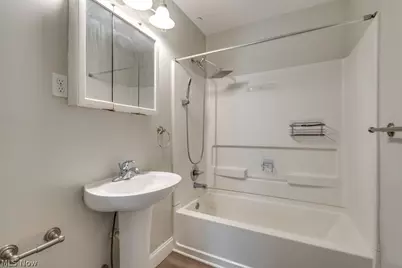 123 7th Street NW, Barberton, OH 44203 - Photo 35