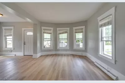 123 7th Street NW, Barberton, OH 44203 - Photo 9