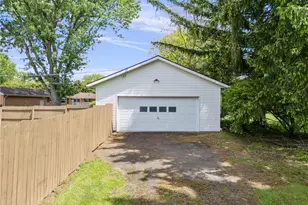 5544 Fairwood Ave NW, North Canton, OH 44720 - Photo 15