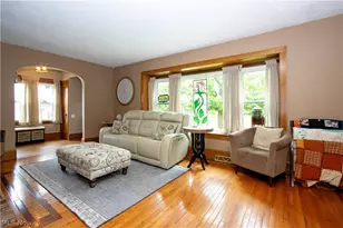 4035 Brookside Ct, Norton, OH 44203 - Photo 3