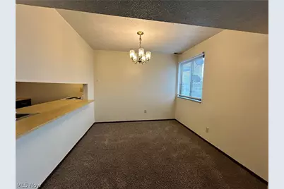 623 Lovers Lane #B-5, Steubenville, OH 43953 - Photo 5
