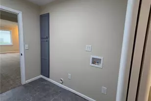 137 Hiler St, Conneaut, OH 44030 - Photo 9