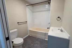 137 Hiler St, Conneaut, OH 44030 - Photo 11
