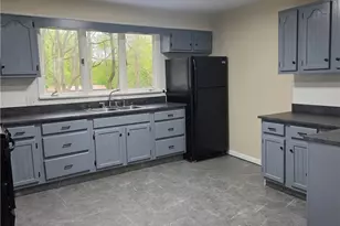 137 Hiler St, Conneaut, OH 44030 - Photo 3
