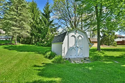 306 Glendola Avenue NW, Warren, OH 44483 - Photo 9