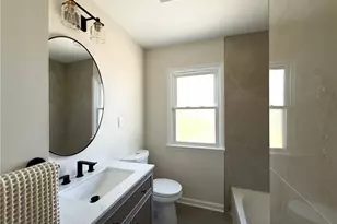 15305 Steinway Blvd, Maple Heights, OH 44137 - Photo 11