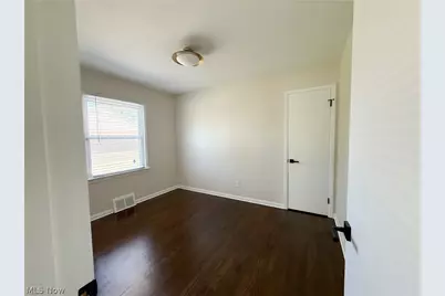 15305 Steinway Boulevard, Maple Heights, OH 44137 - Photo 15