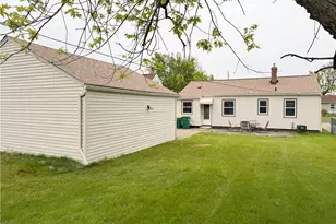 15305 Steinway Blvd, Maple Heights, OH 44137 - Photo 19