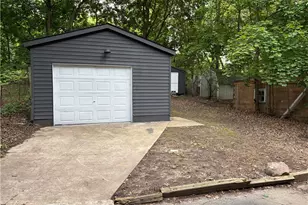 1228 Arnold Ave, Akron, OH 44305 - Photo 3