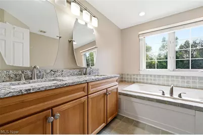 18130 Greatwood Lane, Chagrin Falls, OH 44023 - Photo 19