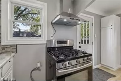 11804 Kensington Avenue, Loveland, OH 44111 - Photo 5