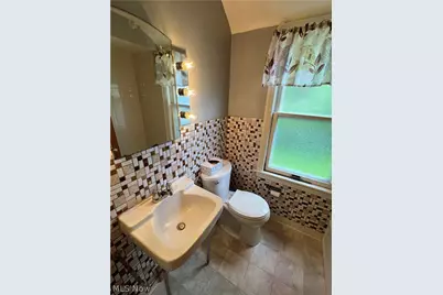 7317 Parma Park Boulevard, Parma, OH 44130 - Photo 21