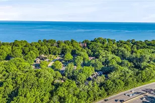 36 Oak Shore Dr, Bratenahl, OH 44108 - Photo 7