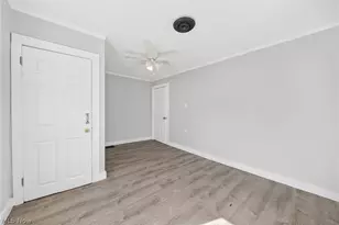 2763 W 32nd St, Loveland, OH 44113 - Photo 23