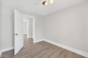 2763 W 32nd St, Loveland, OH 44113 - Photo 21