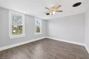 2763 W 32nd St, Loveland, OH 44113 - Photo 13