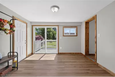 533 W Bank Street, Uhrichsville, OH 44683 - Photo 33