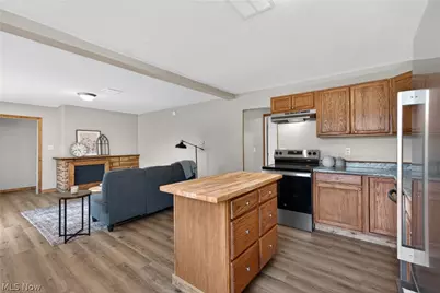 533 W Bank Street, Uhrichsville, OH 44683 - Photo 9