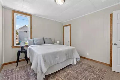 533 W Bank Street, Uhrichsville, OH 44683 - Photo 21