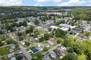 533 W Bank St, Uhrichsville, OH 44683 - Photo 41