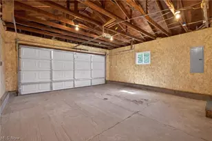 533 W Bank St, Uhrichsville, OH 44683 - Photo 35