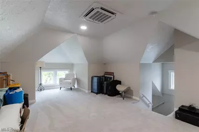 3880 Washington Park Boulevard, Newburgh Heights, OH 44105 - Photo 39